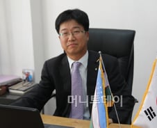 시중銀 중 '나홀로' 우즈벡 개척, "기업지원 총력"