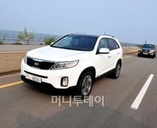 [시승기]뉴 쏘렌토R, '신차급' 부분변경 맞나?  