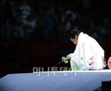 신아람, '오심 논란 덮기용' 특별상 거부