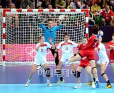 女 핸드볼, 노르웨이와 접전 끝에 27-27 무승부 