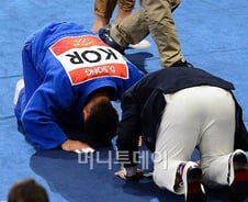 '불굴의사나이' 송대남, 정훈 감독과 특별 인연 화제