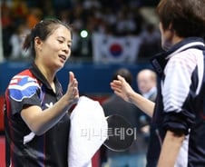 여자 탁구 단체 준결승 진출