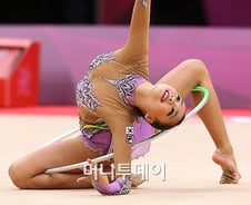 손연재, 리듬체조 예선 첫 종목서 3위