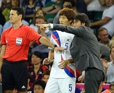 김기희, 4분 뛰고 '군면제'… 홍명보의 의리