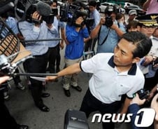 여의도 흉기난동범 쫓은 '용감한 시민들'