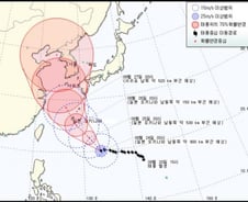 초강력 태풍 '볼라벤' 북상, 예상 진로는?