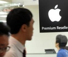 '애플세금' 얼마길래?…"스마트폰값 오른다"