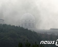 문선명 총재  창시한 '통일교', 이단 논란 시달리기도