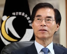 "법 몰라 밥 굶는 이 없도록...서민변호사 뜁니다"