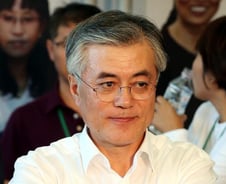 문재인, 6만4천명 동시접속 "대통령 명령1호는…"