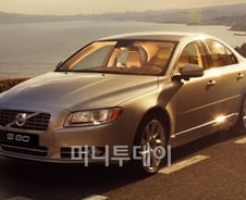 [시승기]2.0디젤엔진 처음 탑재한 볼보 플래그십 'S80'