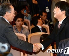 "나는 안철수에 가끔 도움주는 사람…캠프 합류 안해"