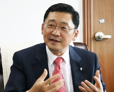 "등록금 낮춘다고 교육의 질 떨어져서는 안돼"