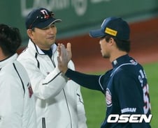 김진욱 감독, "오재원 '6번 타순' 기용 적중했다"