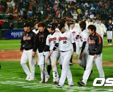 롯데, '사직의 악몽?'... 20년째 준PO 홈경기 '무승'