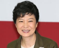 박근혜, 이르면 이번 주 성장중심이 아닌 '따뜻한' 과학기술 공약 발표