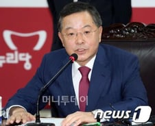 안대희 "정수장학회 지분매각 법적 문제 없어"