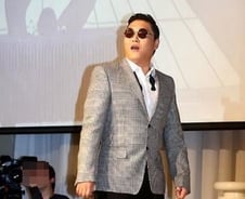 가수 싸이 '옥관문화훈장' 받는다