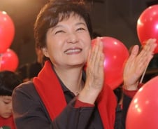 박근혜 "집권하면 정부 요직에 여성 중용…대한민국 제대로 바꿔보자"