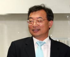 이정현 "여성대통령 박근혜, 따뜻·청렴·강인·공정할 것"