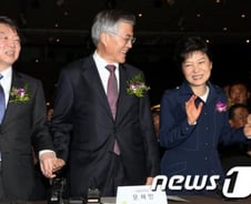 安, 서민 행보···투표시간 연장 "朴, 뭐가 두렵나"