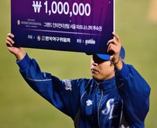 'KS 2승' 윤성환, 6이닝 1실점 명품투... '5차전 MVP'