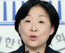 심상정 "하프 마라톤 뛰러 나온 사람 아니다"…대선 완주의사 밝혀