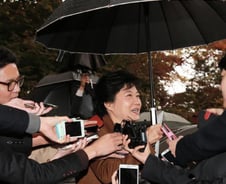 박근혜, 文·安 단일화 회동에 "별로 말씀드릴 게 없다"