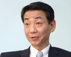 쉬운 길은 재미없다는 투자업계의 팔방미인