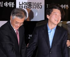 진중권 "安캠프, 민주당에 짜증이 난 듯"