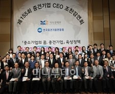 사장님 당황케 한 구직자 "뭐하는 회사예요?"