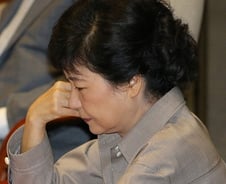 朴, 남겨진 22일 잠재워야할 '아킬레스건'