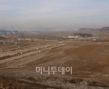 부지조성 80% 공정률…아파트분양도 '원활'