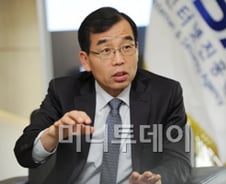 이기주 KISA 원장은? '정통부·방통위 거친 전문가'