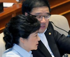 경제브레인 안종범이 보는 "근혜노믹스는…"