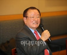 [신년사]강만수 KDB 회장 "챔피언에 도전하는 해"
