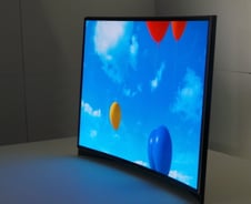 삼성전자, 세계 최초 곡선형 OLED TV 공개