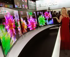 LG전자, 곡면형 OLED TV 공개 '세계 최초?' 