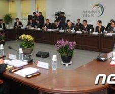 인수위 업무보고 나흘째…외교부·노동부 등 8개 부처 