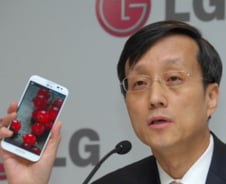 LG電 "스마트폰 4000만대 판매 도전"