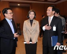 靑 "정부조직법 처리" 거듭 호소…朴 회동 불투명