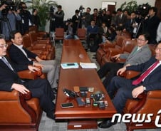 與野, 심야협상서 최종 타결엔 실패(종합)