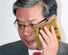 [단독]'황영기發 금융 대사면' 나온다.. 당국 구제 추진