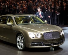 [2013제네바모터쇼]2014년형 벤틀리 '뉴 플라잉 스퍼'