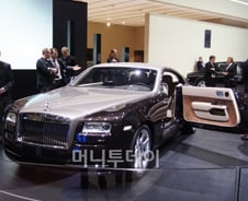[2013제네바모터쇼]고스트보다 빠른 롤스로이스 '레이스'