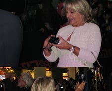 디카프리오, 내한 동행한 여인..알고보니 어머니