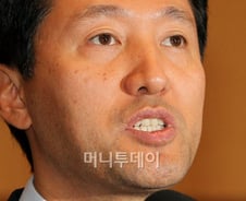 오세훈 "용산개발 파행, 내 책임 아니다" 