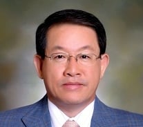 [기고] '피터팬' 줄이고 '히든챔피언' 키워라