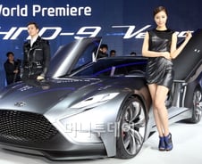 비장한 현대차, 경쾌한 기아차, 화려한 아우디...