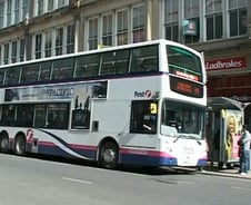 英  버스서 10대 소녀 성폭행 사건 발생